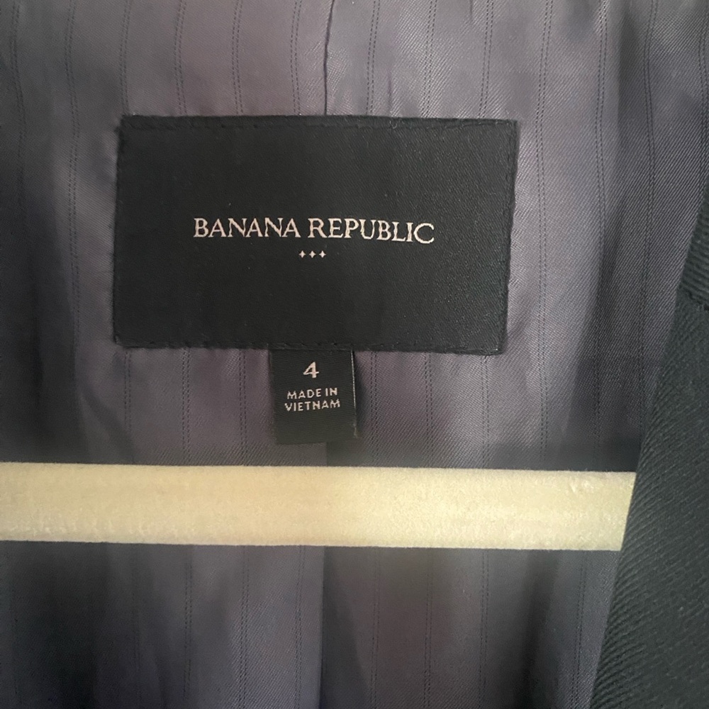 Banana Republic Womens Single Breasted Black Blazer size 4 office workwear - Picture 3 of 6